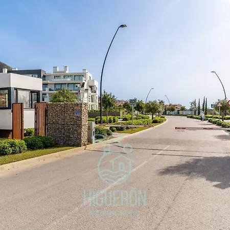Higueronrentals Golden Sunrise Apartment