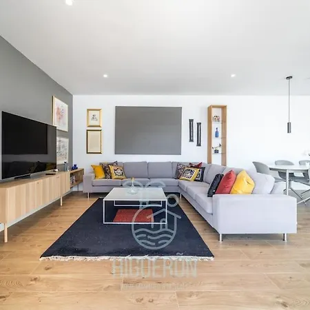 Higueronrentals Golden Sunrise Apartment Málaga