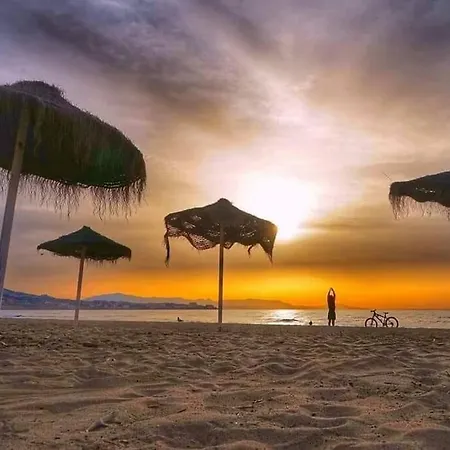 Higueronrentals Golden Sunrise Apartment Málaga