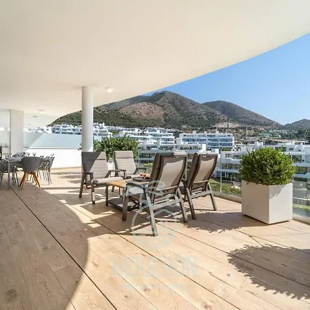 Higueronrentals Golden Sunrise *