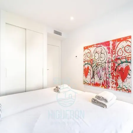 Apartment Higueronrentals Golden Sunrise