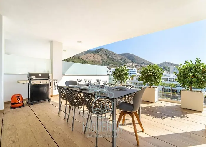 Higueronrentals Golden Sunrise Apartment *