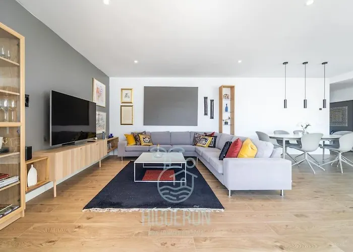 Higueronrentals Golden Sunrise Apartment Málaga