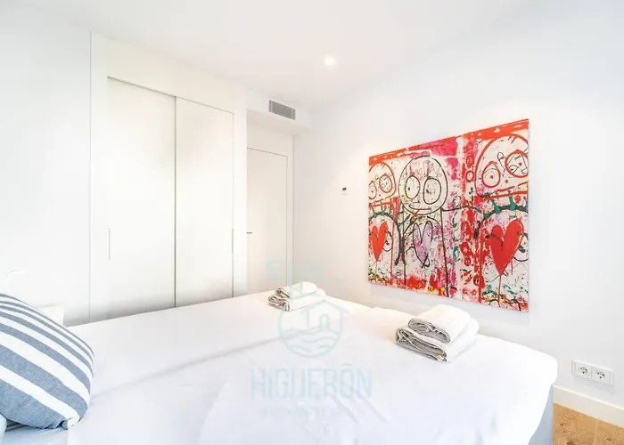 Apartment Higueronrentals Golden Sunrise
