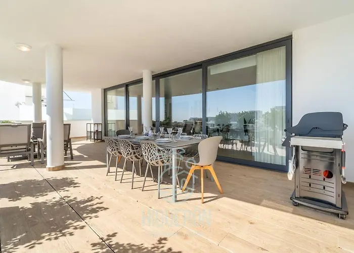 Higueronrentals Golden Sunrise *