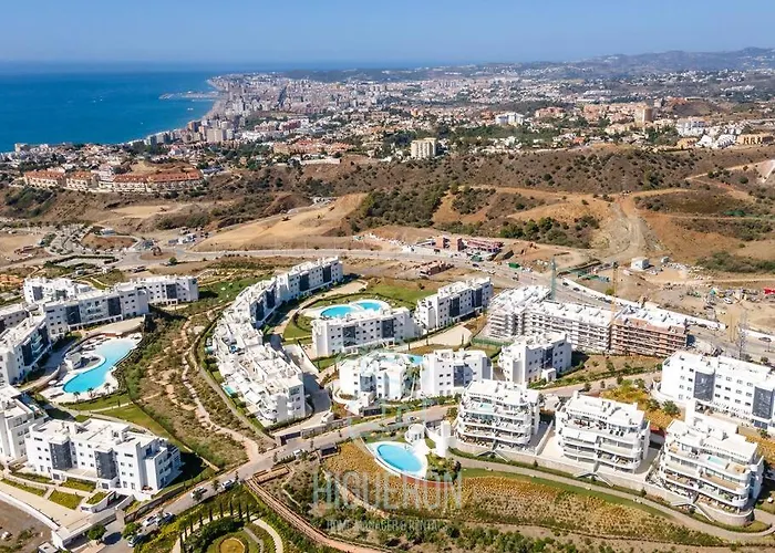 Higueronrentals Golden Sunrise Apartment *